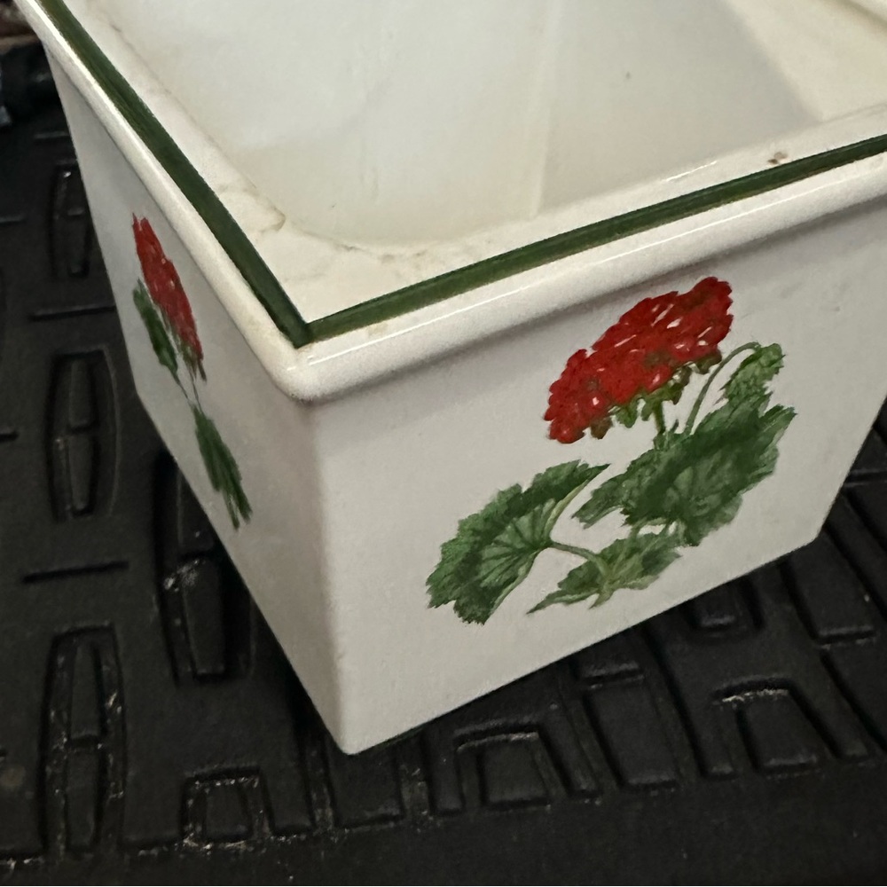 Geranium Planter - Picture 3 of 4